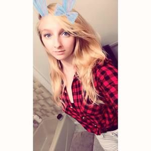 Meet your Posher, Alyssa